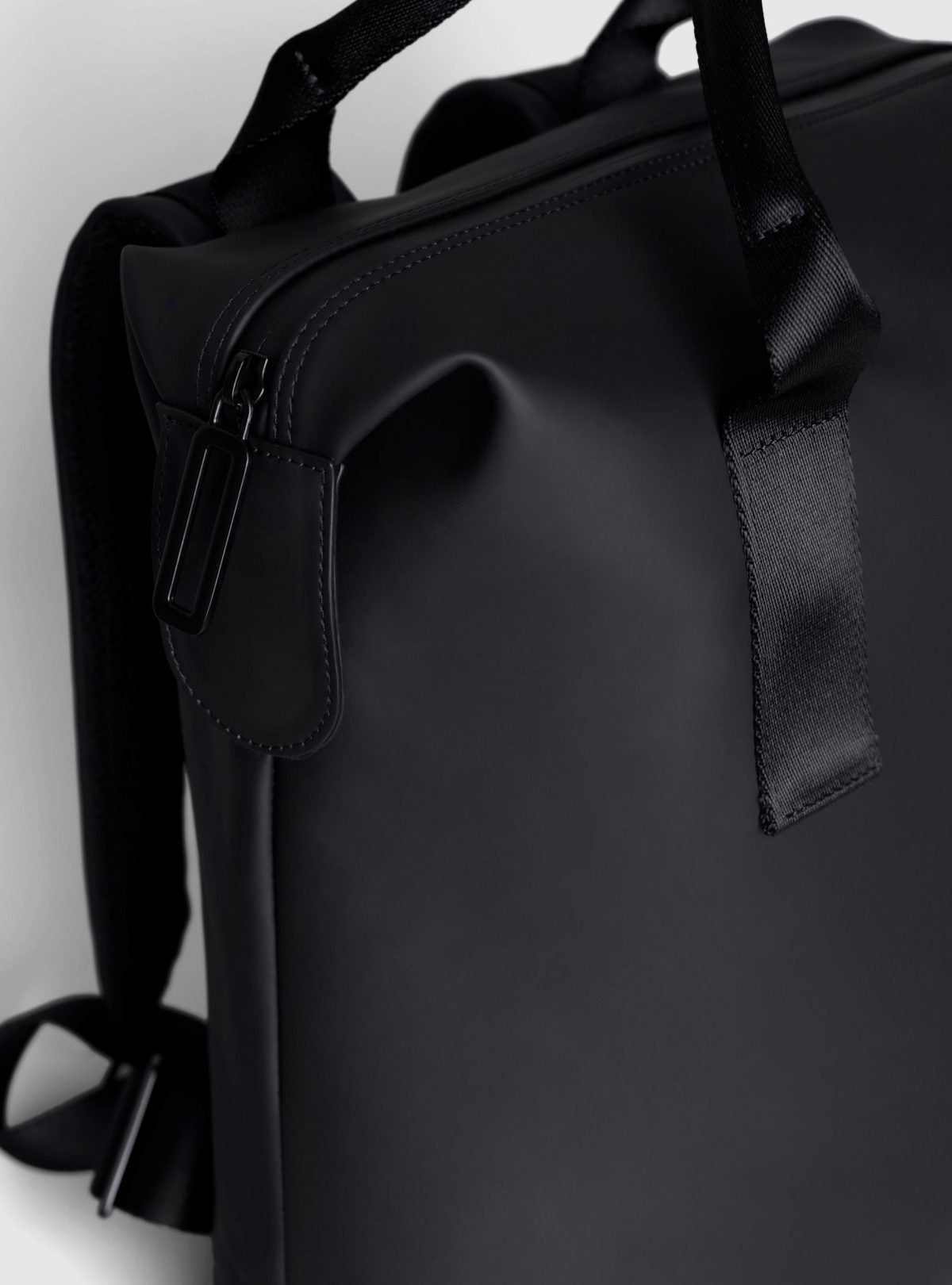 Mochila URBAN Combo 42 Backpack - Black