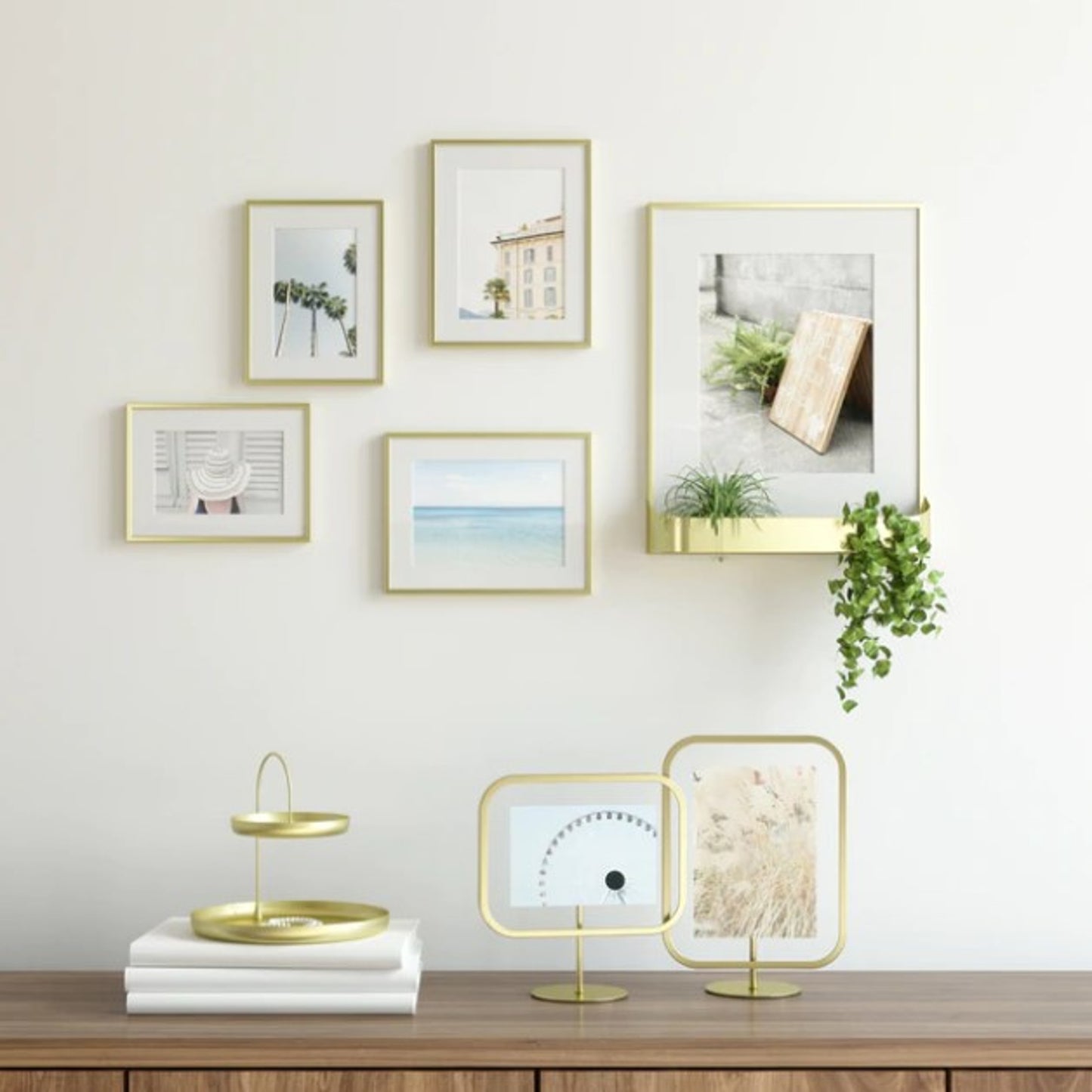 Moldura UMBRA Infinity Sqround 10 x 15 - Matte Brass
